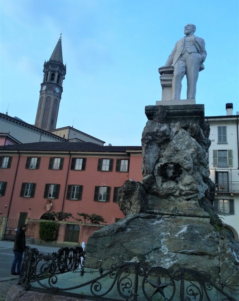 piazza cermenati-lecco