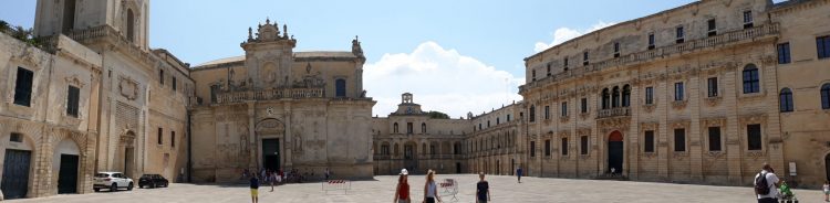 panoramica piazza duomo lecce