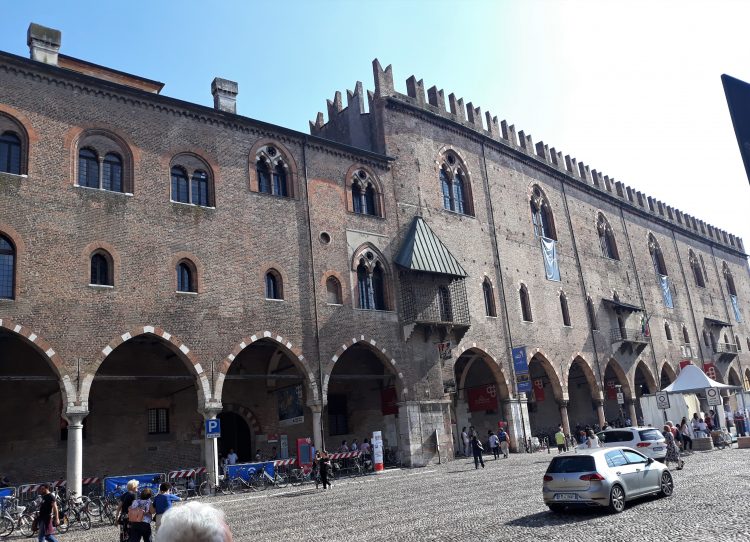 palazzo ducale-souvenirdiviaggio