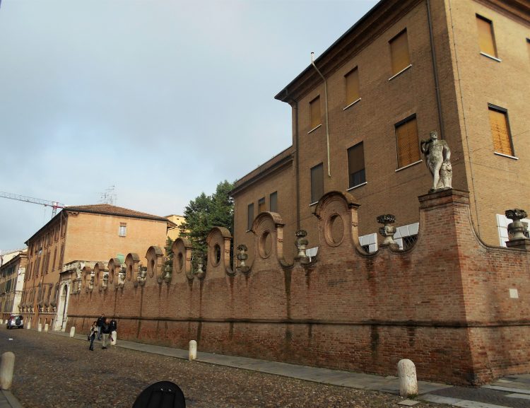 corso ercole d'este-ferrara.souvenirdiviaggio