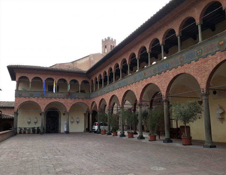 portico dei comuni-casa di santa caterina da siena-souvenirdiviaggio