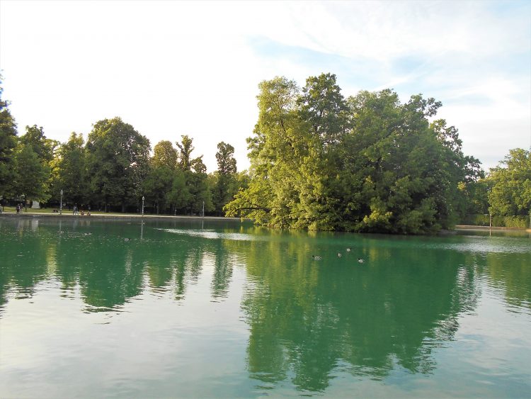 lago palazzo ducale parma