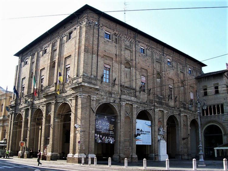 palazzo del comune parma