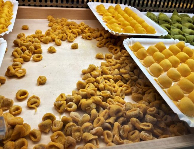 tortellini bolognesi-cucina emiliana-romagnola