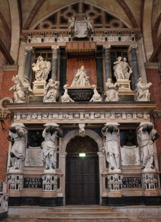 monumeno dedicato a giovanni pesaro-basilica dei frari-venezia