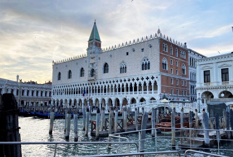 Palazzo Ducale dal molo, Venezia