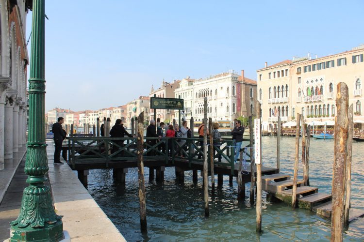 molo venezia-canal grande