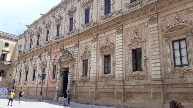 Lecce, Palazzo dei celestini