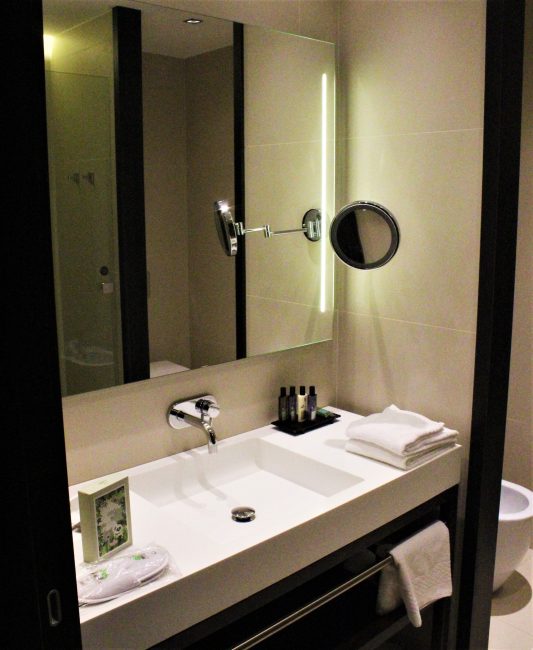 Dove dormire a Torino: l'aparthotel Duparc Contemporary Suite bagno deluxe suite-duparc-torino
