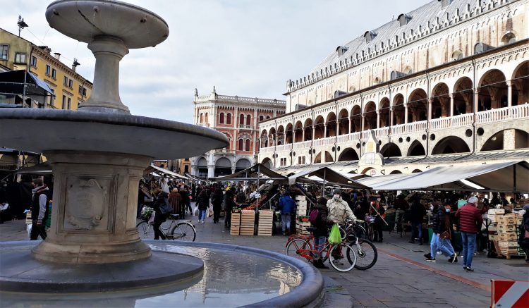 Padova, Piazza delle Erbe