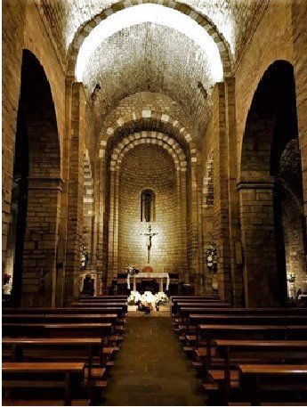 Interno, Abbazia Santa Maria Moie