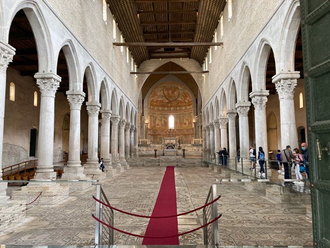 Interni,-Basilica-di-Santa-Maria-Assunta-Aquileia