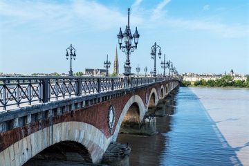 Ponte blu - Bordeaux-Francia