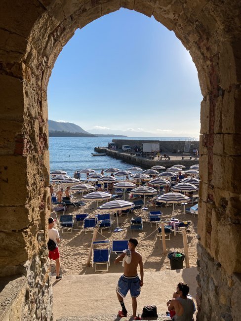 Porta-Pescara,-Cefalù