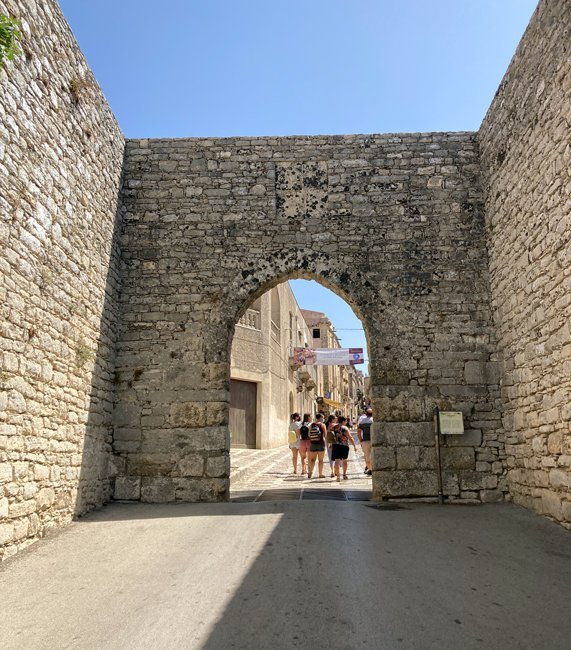 Porta-Trapani,-Erice