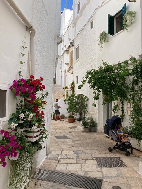 Puglia,-Cisternino---Centro-storico