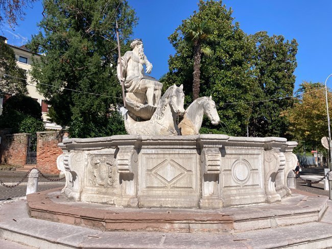 Fontana-del-Nettuno,-Conegliano