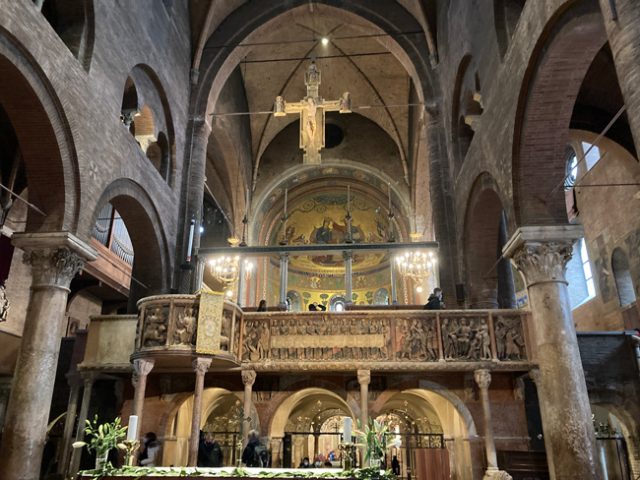 Interno,-Duomo-di-Modena