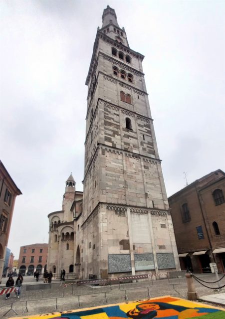 Torre-Ghirlandina-Modena