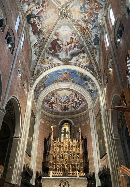 Interno,-Cattedrale-di-Piacenza