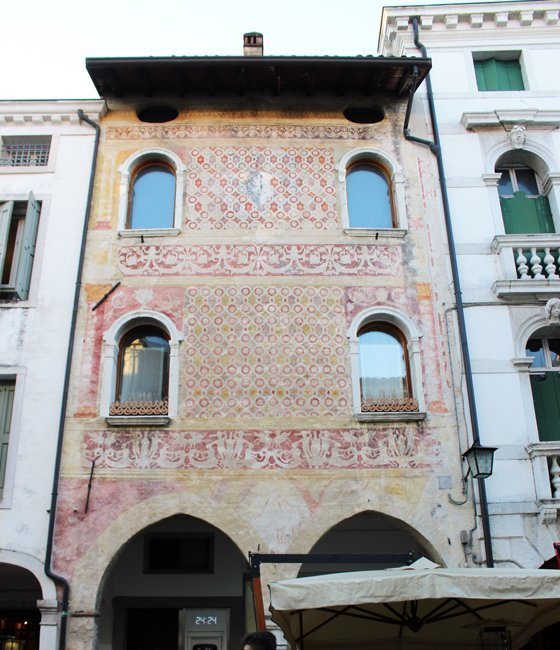 Palazzo,-Corso-vittorio-emanuele-pordenone