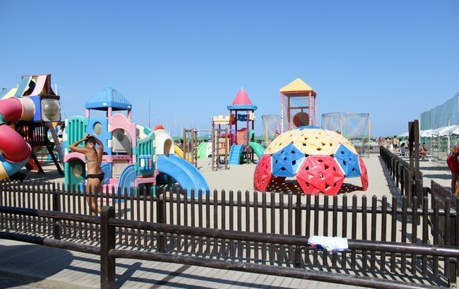 Area-giochi-spiaggia-cervia