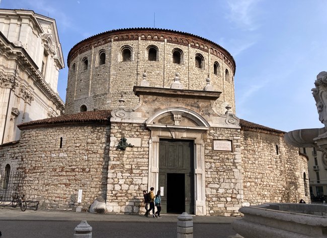 Catttedrale Invernale di Santa Maria Assunta Duomo Vecchio Brescia