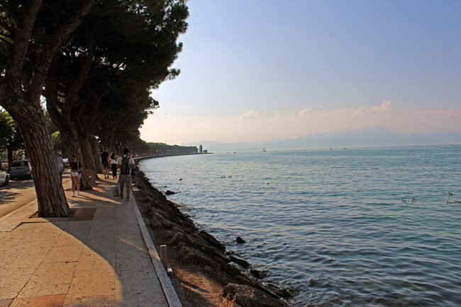 Lungolago-Mazzini-Peschiera-del-Garda