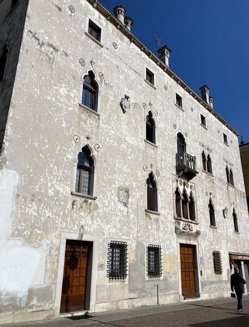 Palazzo-gotico-veneziano-udine