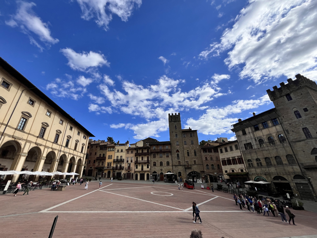 arezzo-piazza-grande