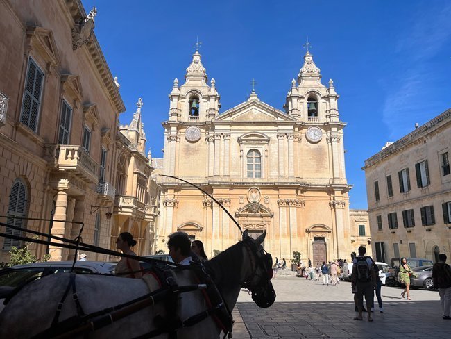 Piazza-San-Paolo-Cattedrale-di-Mdina