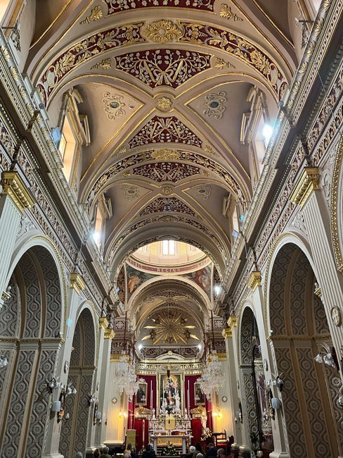 interno-Chiesa-di-Nostra-Signora-di-Pompei-MArsaxlokk