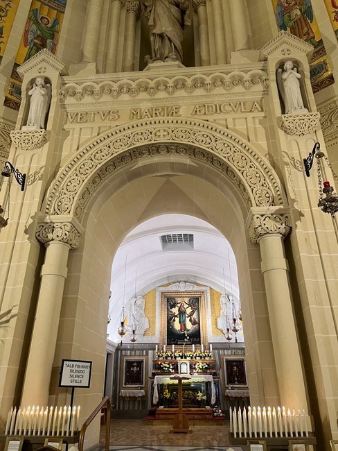 Cappella-mariana-Basilica-Tà-Pinu-Gozo