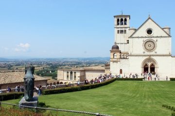 Cosa-vedere-ad-Assisi-basilica-di-San-Francesco