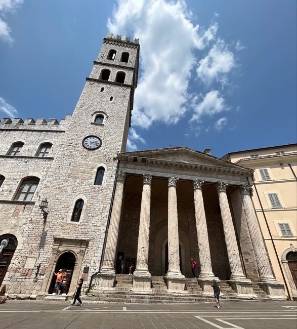 Torre del Popolo e Tempio di Minerva, Piazza del Comune - Assisi