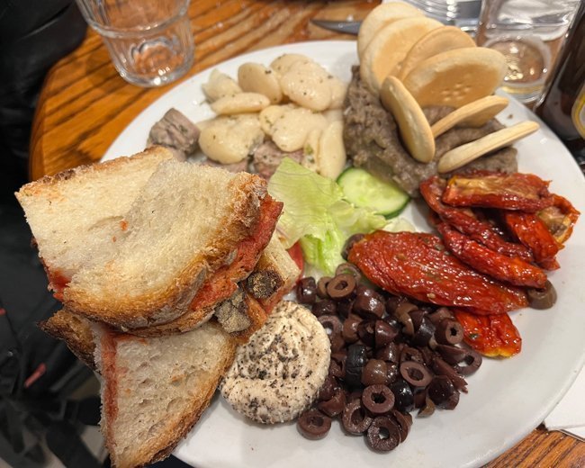 pane-maltese-antipasto-tipico-di-malta