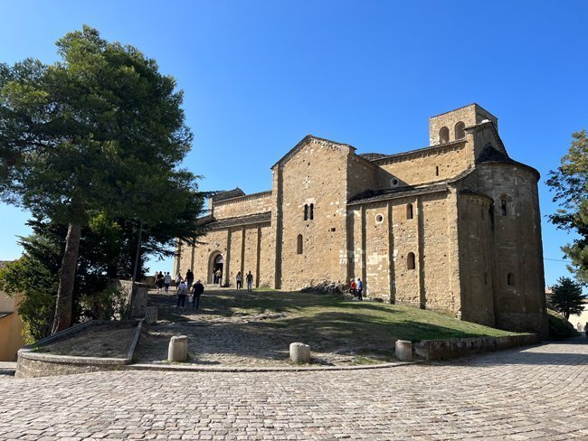 duomo-di-san-leone-san-leo