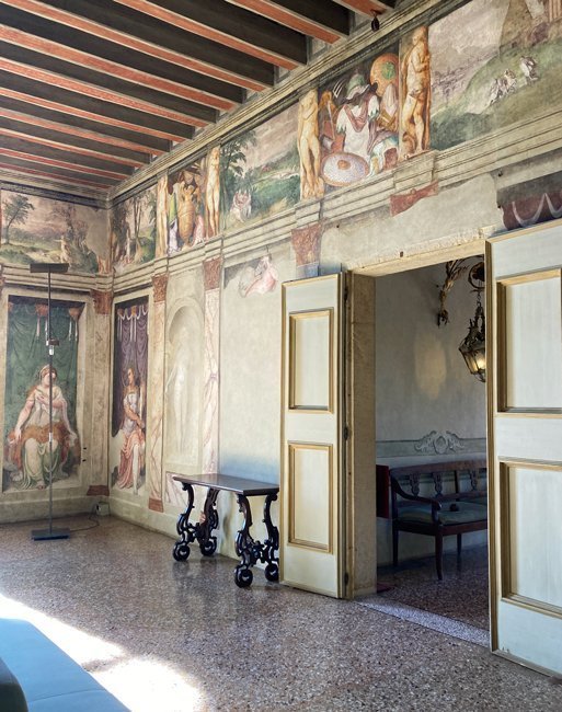 interni-villa-dei-vescovi