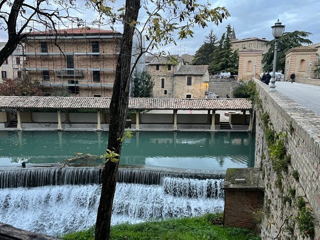 accolta-sul-fiume-clitunno-bevagna