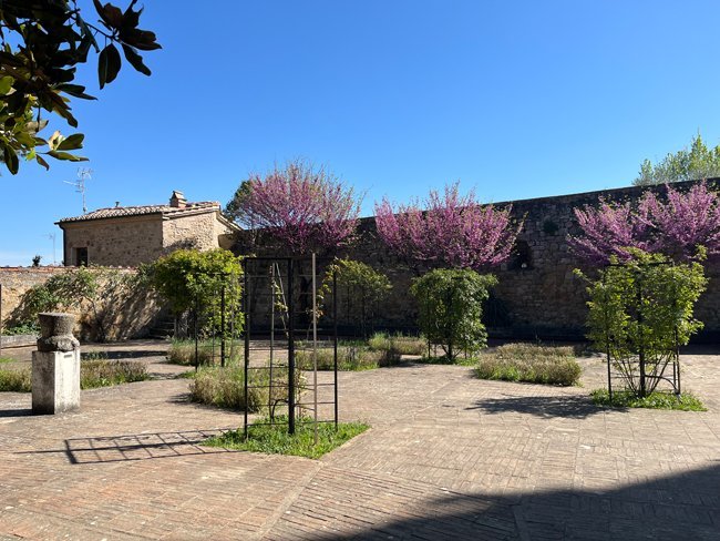 giardino-delle-rose-san-quirico-d'orcia