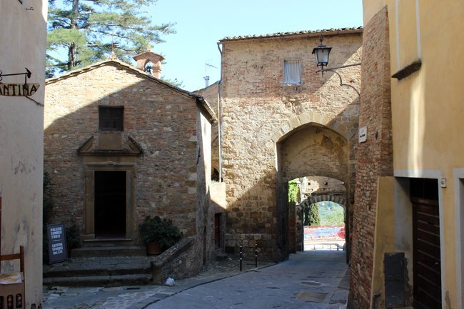 porta-delle-farine-montepulciano