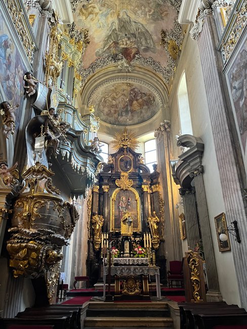 interno-chiesa-di-sant'andrea-cracovia