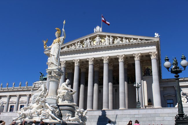 nuovo-parlamento-vienna