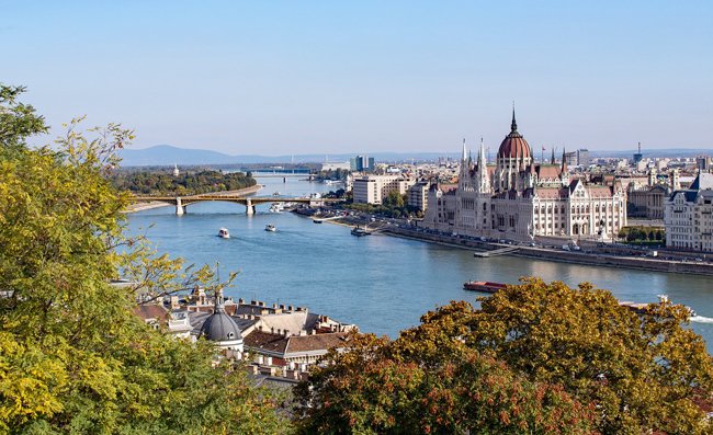 ponte-di-budapest-battello