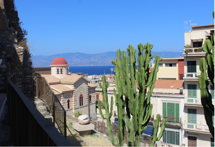 Reggio calabria, Chiesa degli Ottimati vista dal castello