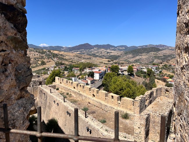 panorama dal castello di rocca imperiale