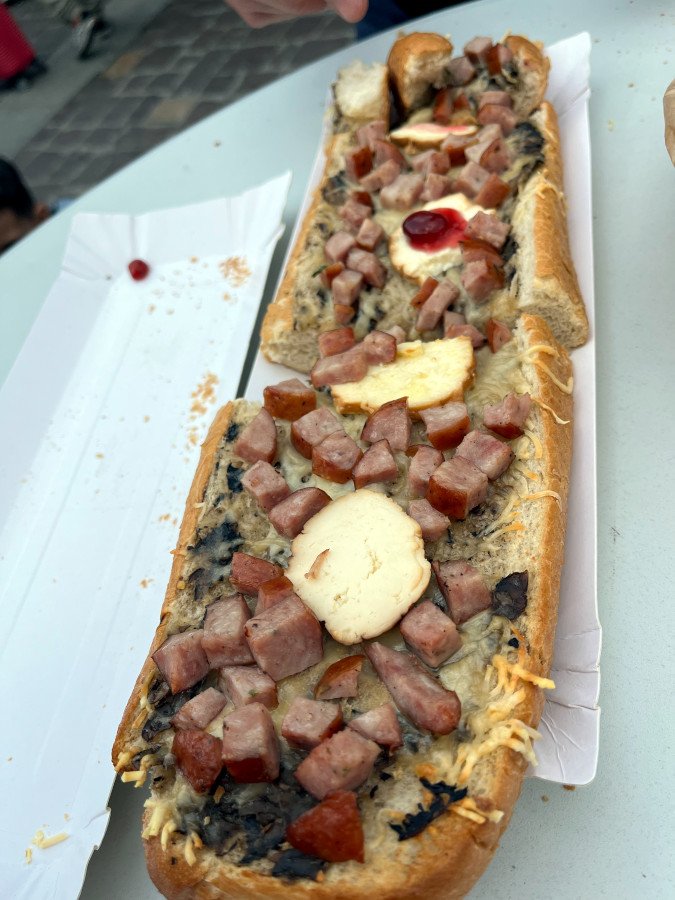 Zapiekanka cracovia baguette