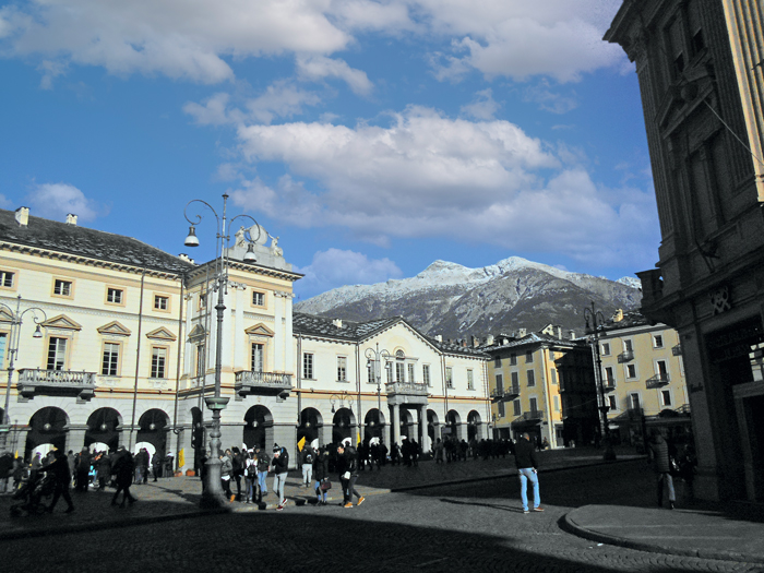 Municipio, Piazza Chanoux - Aosta