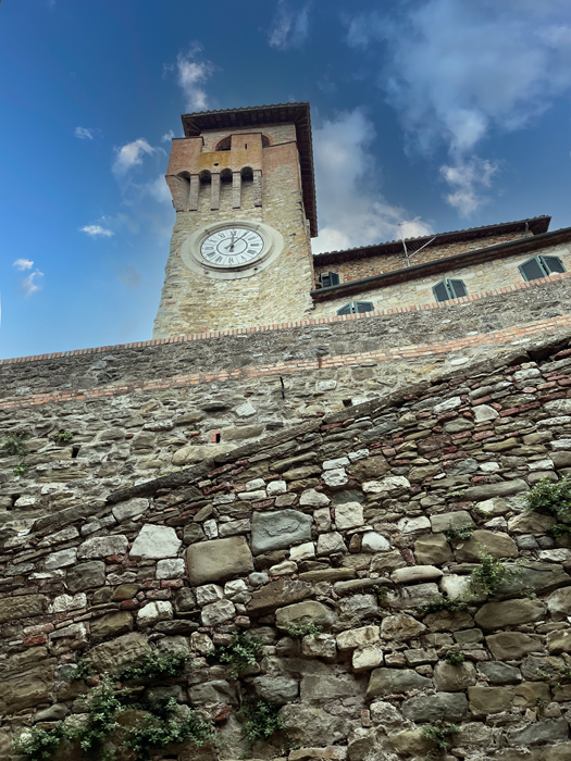torre-dell'orologio-passignano-sul-trasimeno