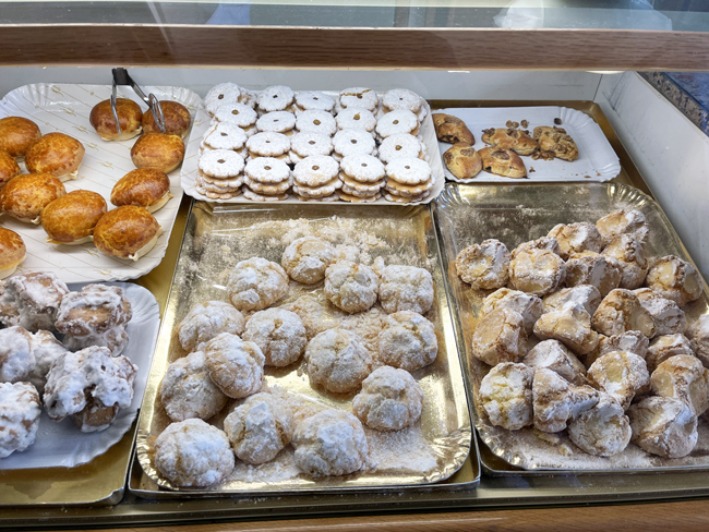 amaretti sardi